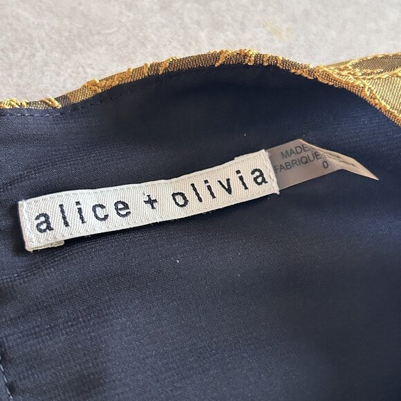 Alice + Olivia Cerra Top + Vernon Skirt Set ASO Taylor Swift - Picture 15 of 16